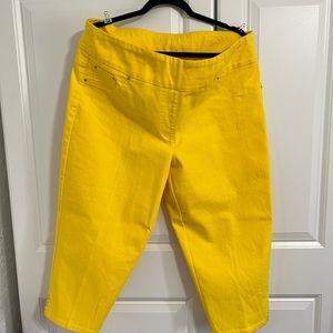 Yellow 16w capris